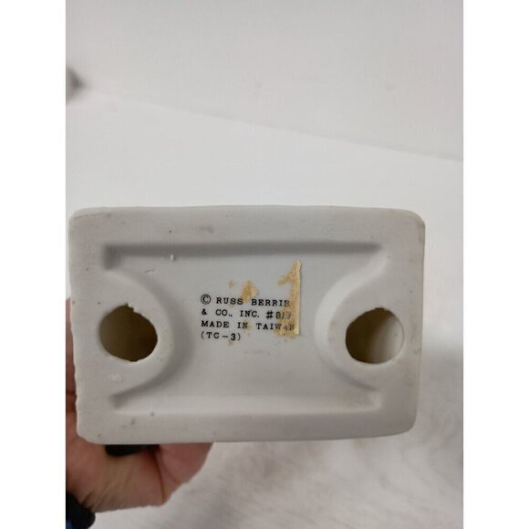 Vintage 1979 Russ Berrie Skunk With Daisies Figurine Ceramic Retro Kitsch #818 - Picture 9 of 11